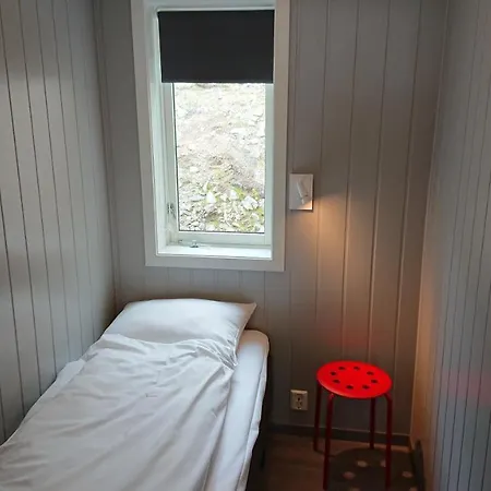 Lofothytter Lodge Offersoya