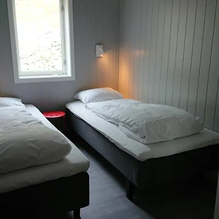Lofothytter Lodge *