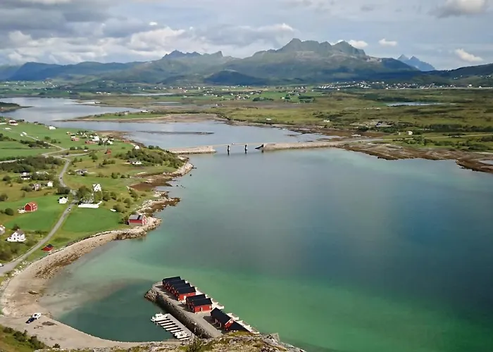 Деревянный коттедж Lofothytter