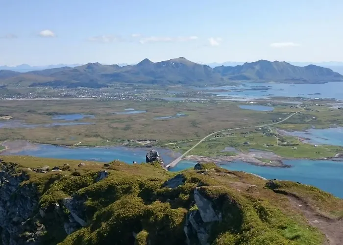 Lofothytter Деревянный коттедж *